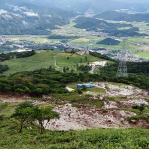 伊吹山の麓からの登山は御遠慮ください